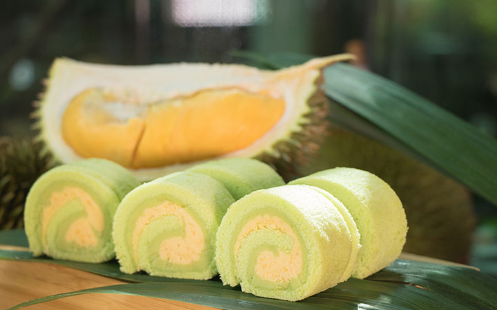 Durian Pandan Roll