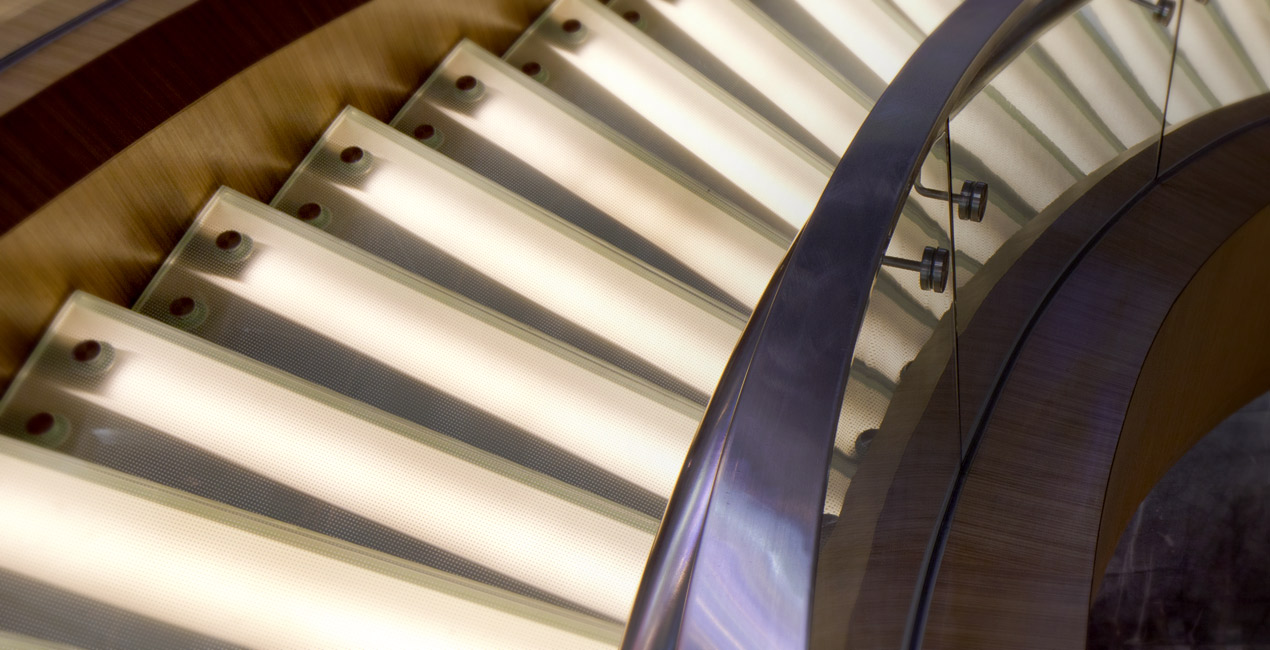 お待ちしています